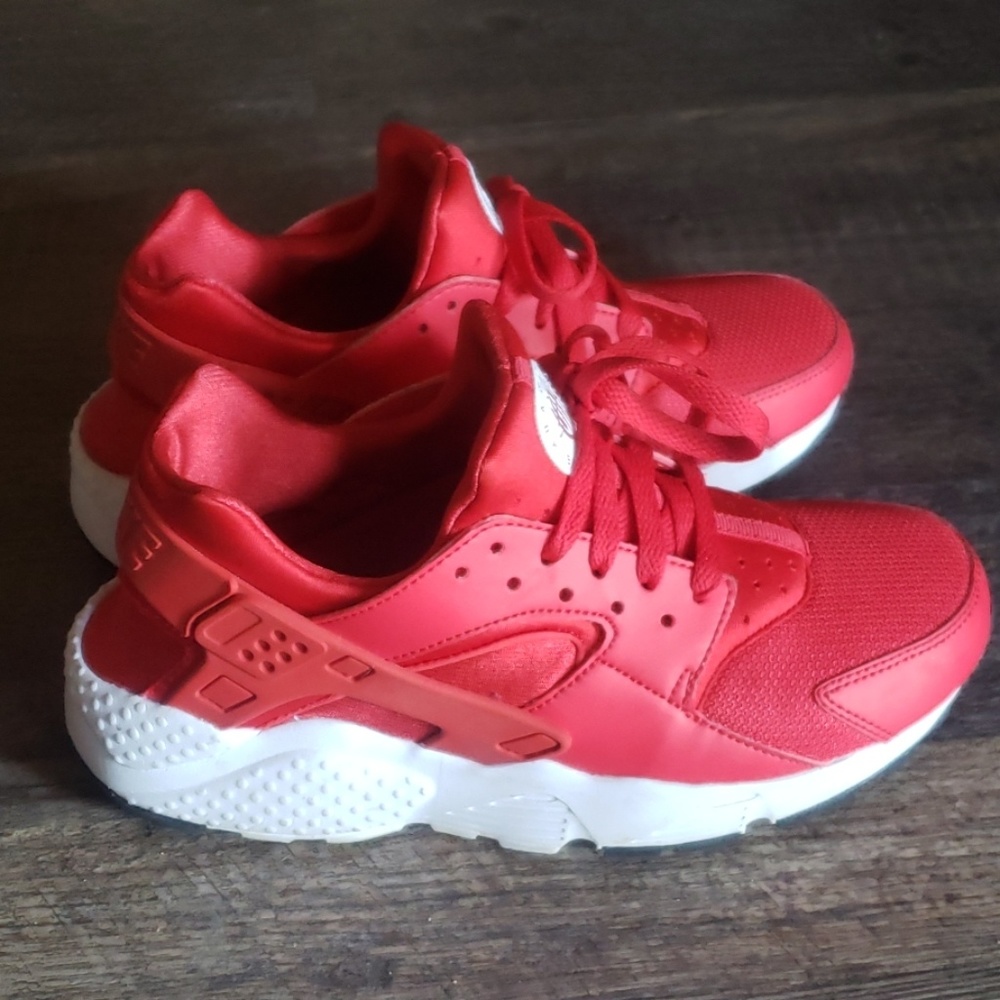 Boys Nike Huarache
